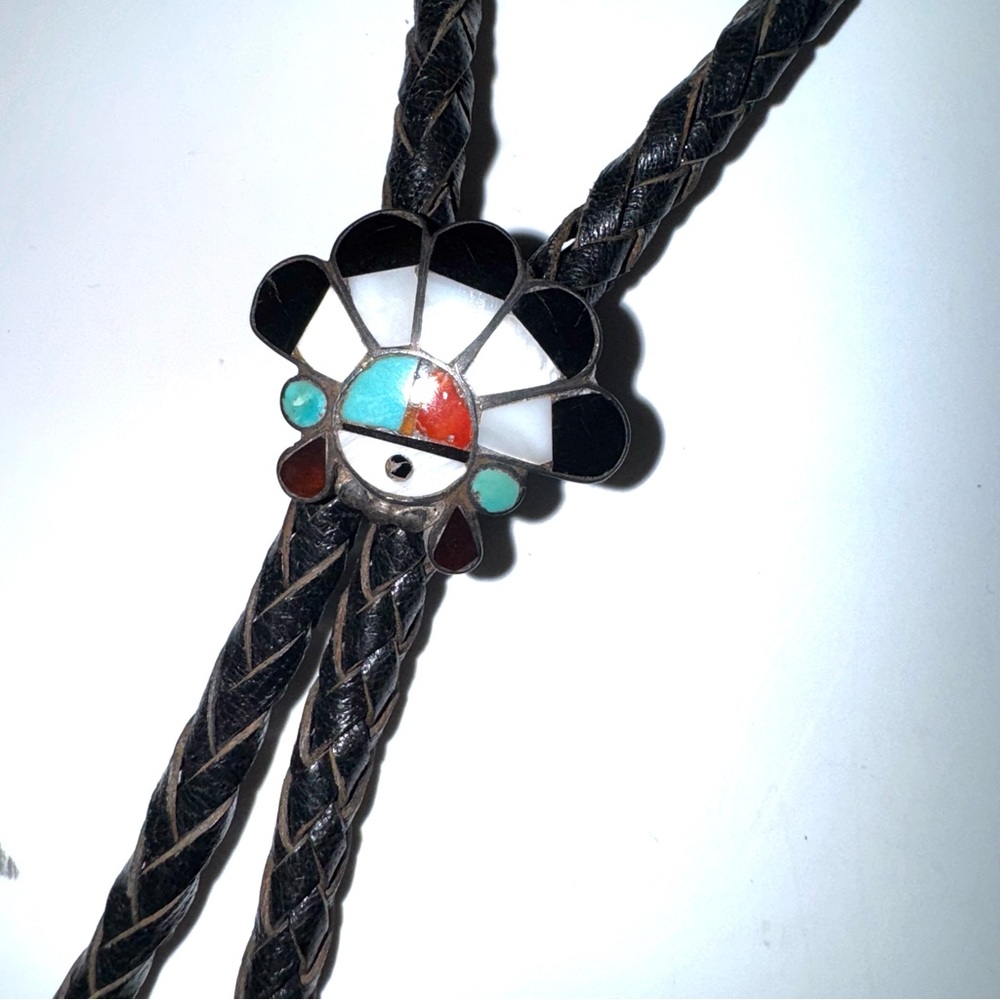 Native American Vintage Black and Silver Zuni Bolo Tie